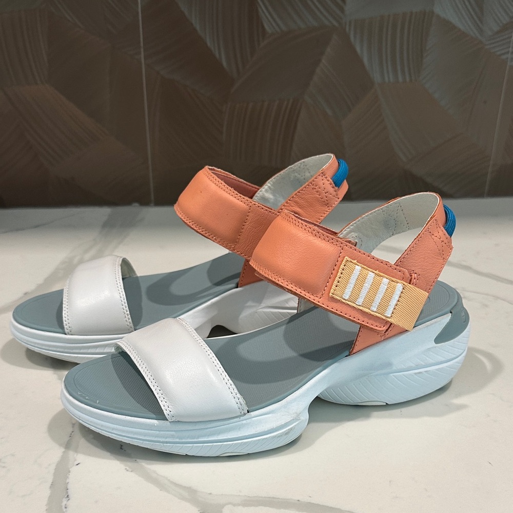 Sorel Paradiso Peach / Sea Salt Explorers Sandals